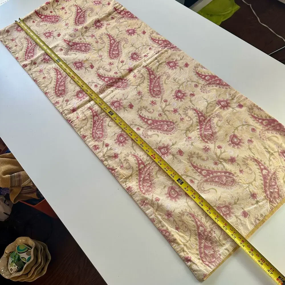 Pottery Barn Yellow Red Green Paisley 100% Cotton Table Runner 18